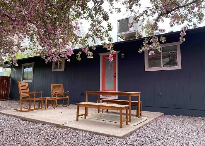 Walk To Gc Train Depot And Route 66, King Beds, Game Room, Bbq, Firepit Williams