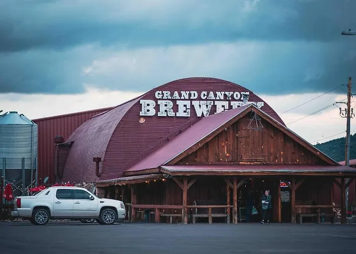 Walk To Gc Train Depot And Route 66, King Beds, Game Room, Bbq, Firepit *