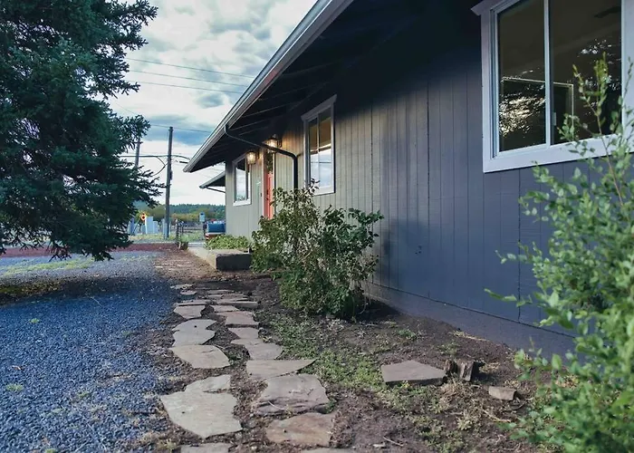 Walk To Gc Train Depot And Route 66, King Beds, Game Room, Bbq, Firepit Holiday home *