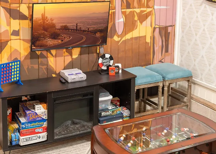 Holiday home Walk To Gc Train Depot And Route 66, King Beds, Game Room, Bbq, Firepit *