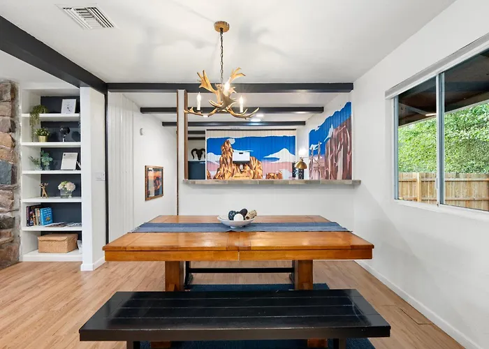 Walk To Gc Train Depot And Route 66, King Beds, Game Room, Bbq, Firepit Holiday home Williams