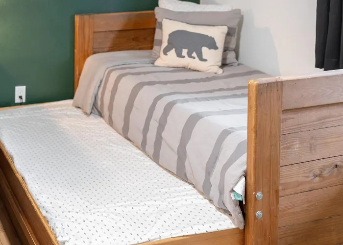 Holiday home Walk To Gc Train Depot And Route 66, King Beds, Game Room, Bbq, Firepit Williams