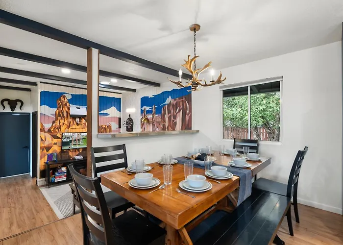 Walk To Gc Train Depot And Route 66, King Beds, Game Room, Bbq, Firepit *